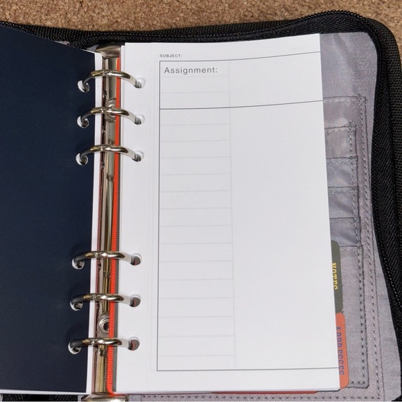 Y2K GAP Yellow and Black Agenda Project Assignment Calendar Binder Journal - Picture 11 of 14